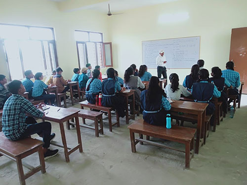 sunshine school Ikauna, Sharavasti